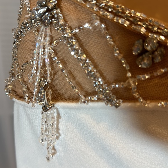 RUNWAY Fall/Winter ‘22 Pat Bo Hand Beaded Wide Leg Pants - Picture 9 of 15